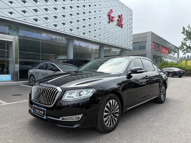 Hongqi H7, 2023 — фото автомобиля из Китая