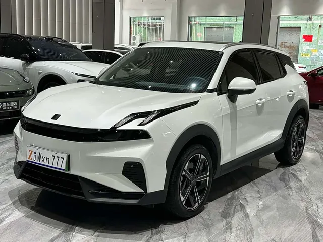 Lynk & Co 06 EM-P, 2024 — фото автомобиля из Китая