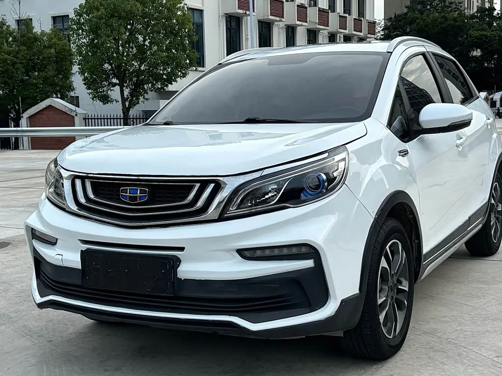 Geely Vision X3, 2020 — фото 1 из 1
