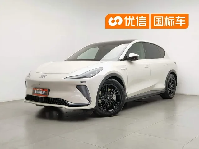 IM Motors LS7, 2023 — фото автомобиля из Китая