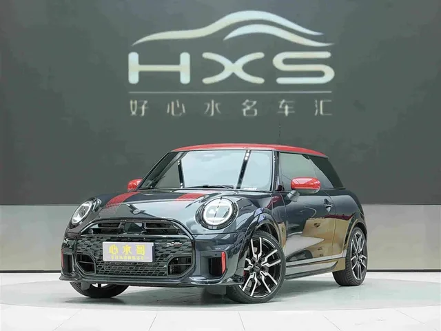Mini JCW, 2026 — фото автомобиля из Китая