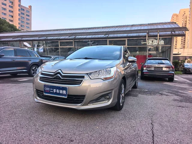 Citroen C4L, 2015 — фото автомобиля из Китая