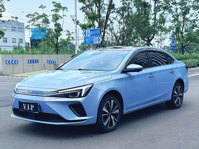 Rising Auto ER6, 2021 — фото автомобиля из Китая