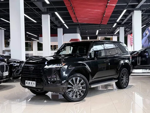 Lexus GX, 2025 — фото автомобиля из Китая