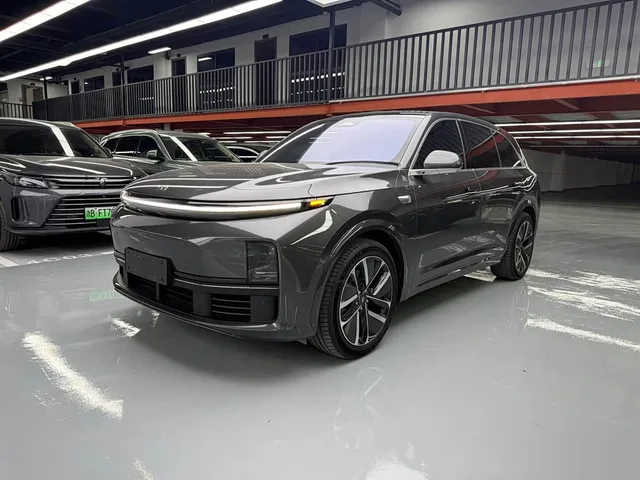 Li Auto L7, 2023 — фото автомобиля из Китая