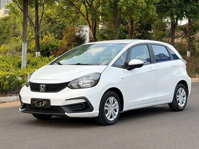 Honda Fit, 2023 — фото автомобиля из Китая