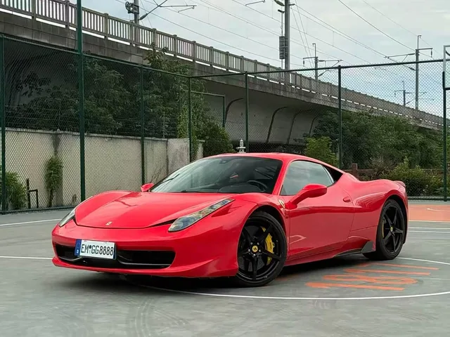 Ferrari 458, 2013 — фото автомобиля из Китая