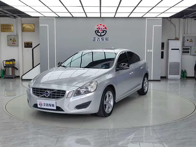 Volvo S60, 2013 — фото автомобиля из Китая