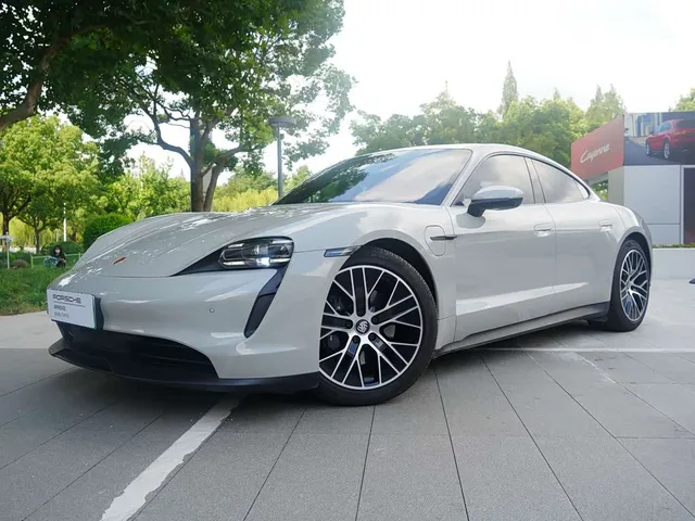 Porsche Taycan, 2023 — фото автомобиля из Китая