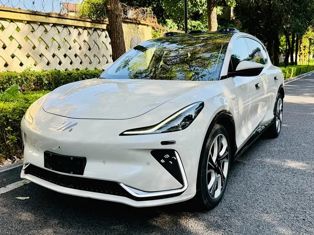IM Motors LS7, 2023 — фото автомобиля из Китая