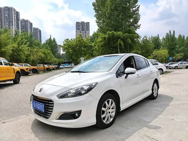 Peugeot 308, 2016 — фото автомобиля из Китая