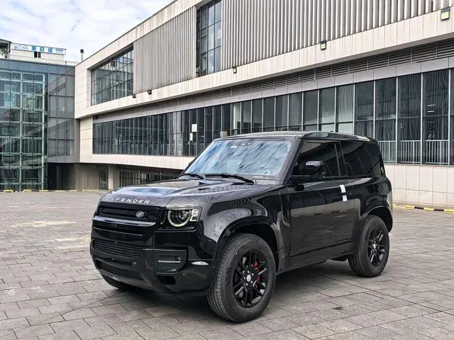 Land Rover Defender, 2025 — фото автомобиля из Китая