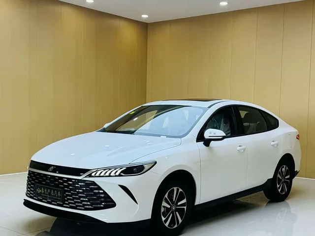 BYD Qin PLUS, 2026 — фото автомобиля из Китая