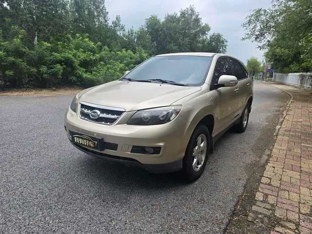 BYD S6, 2014 — фото автомобиля из Китая