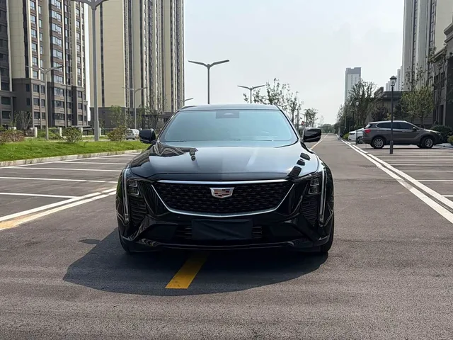Cadillac CT5, 2026 — фото автомобиля из Китая