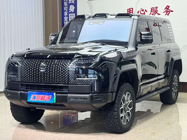 Yangwang U8, 2024 — фото автомобиля из Китая