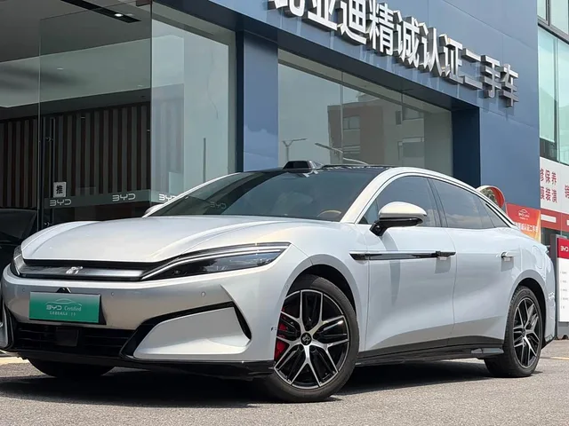 BYD Han L, 2025 — фото автомобиля из Китая