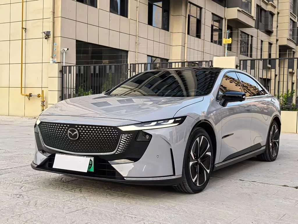 Mazda EZ-6, 2024 — фото 1 из 1