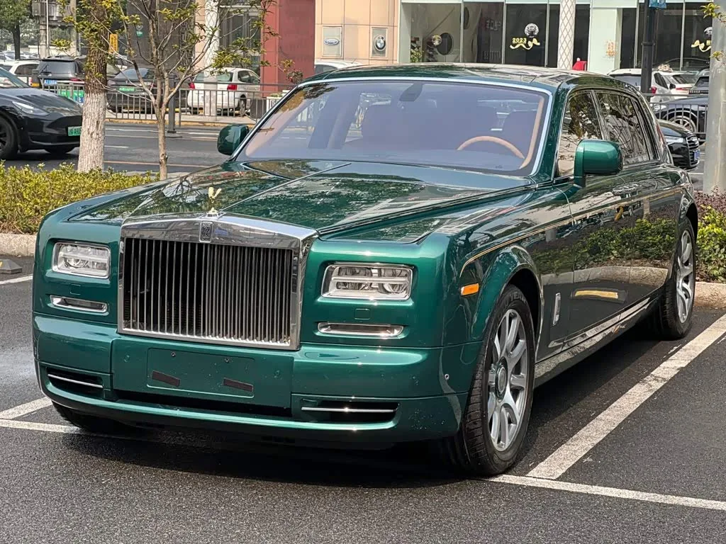 Rolls-Royce Phantom, 2014 — фото 1 из 1