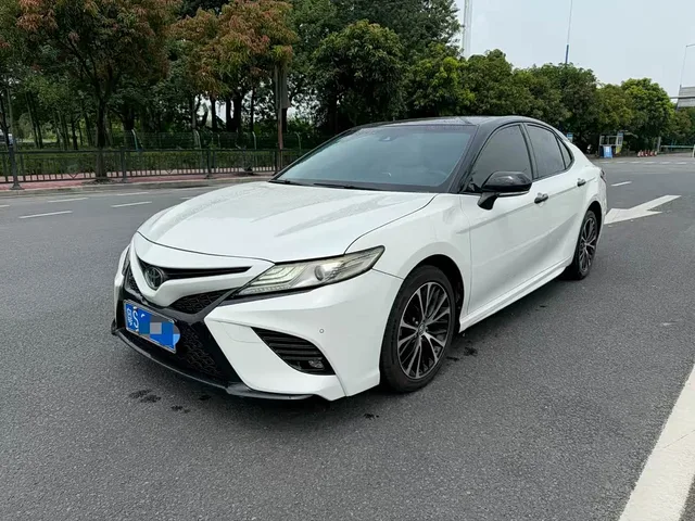 Toyota Camry, 2018 — фото автомобиля из Китая