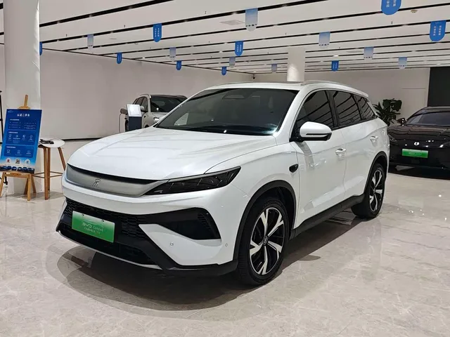 BYD Song Pro, 2025 — фото автомобиля из Китая