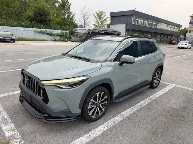 Toyota Corolla Cross, 2022 — фото автомобиля из Китая