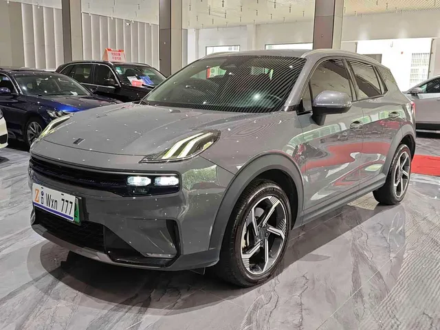 Lynk & Co 06 EM-P, 2022 — фото автомобиля из Китая
