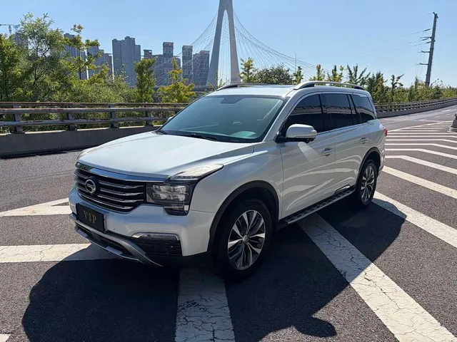 Trumpchi GS8, 2018 — фото автомобиля из Китая