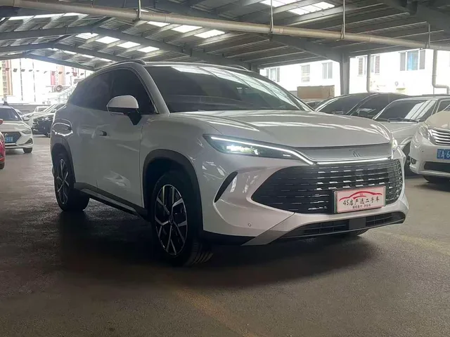 BYD Song L DM-i, 2024 — фото автомобиля из Китая