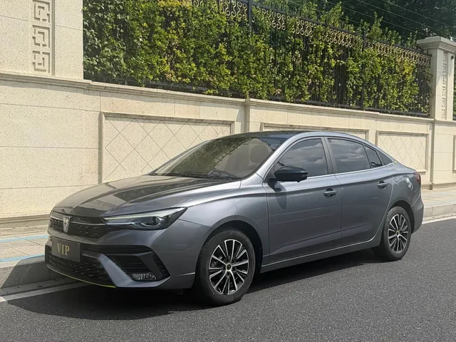 Roewe i5, 2021 — фото автомобиля из Китая