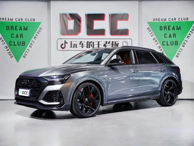 Audi RS Q8, 2021 — фото автомобиля из Китая