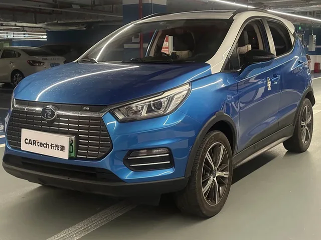 BYD Yuan, 2018 — фото автомобиля из Китая