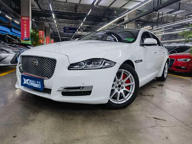 Jaguar XJ, 2016 — фото автомобиля из Китая