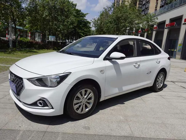 Hyundai Elantra Yuedong, 2018 — фото автомобиля из Китая