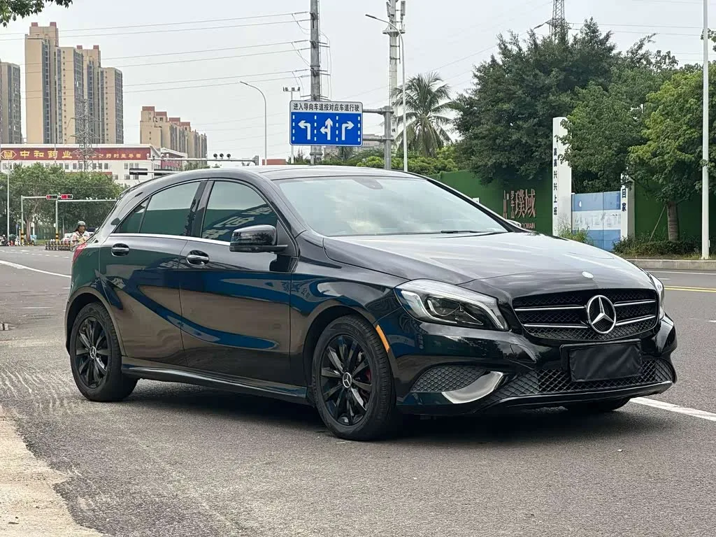 Mercedes-Benz A-Class, 2015 — фото 1 из 1
