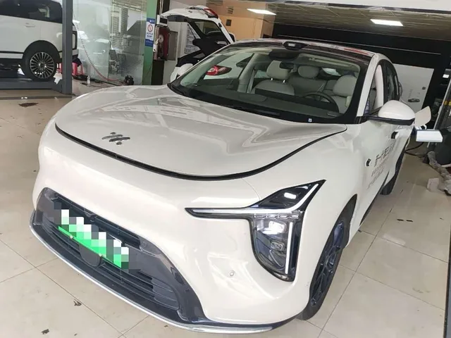 IM Motors LS6, 2025 — фото автомобиля из Китая