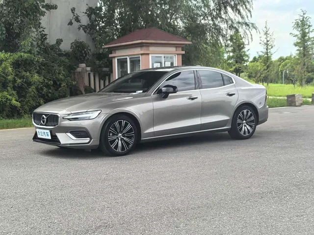 Volvo S60, 2021 — фото автомобиля из Китая