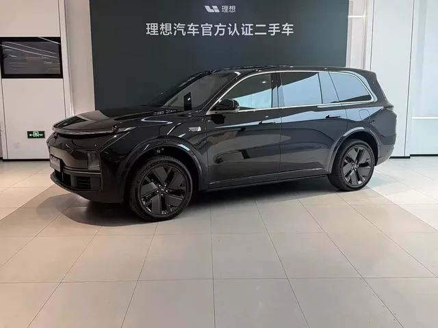 Li Auto L9, 2025 — фото автомобиля из Китая