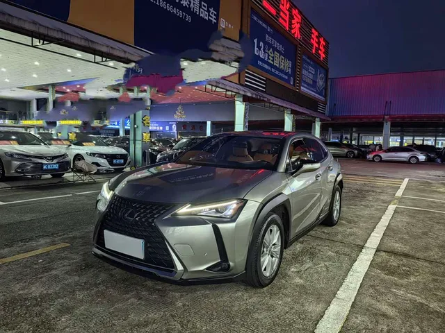 Lexus UX, 2021 — фото автомобиля из Китая