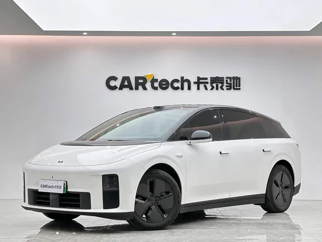 Li Auto i6, 2026 — фото автомобиля из Китая