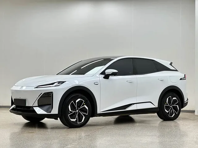 Deepal S07, 2026 — фото автомобиля из Китая