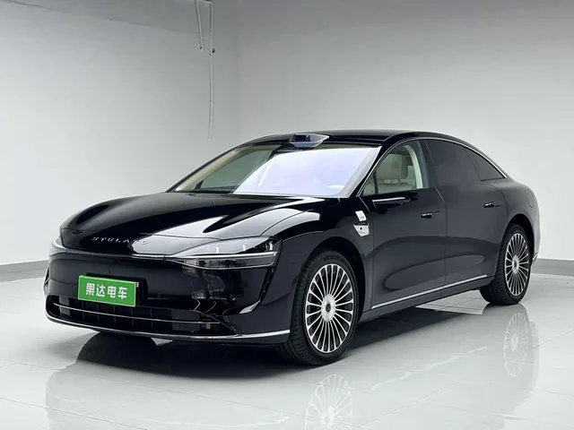 Stelato S9, 2025 — фото автомобиля из Китая