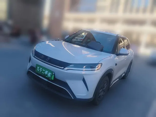 BYD Yuan UP, 2025 — фото автомобиля из Китая