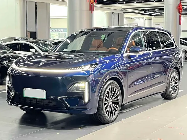 Deepal S09, 2025 — фото автомобиля из Китая