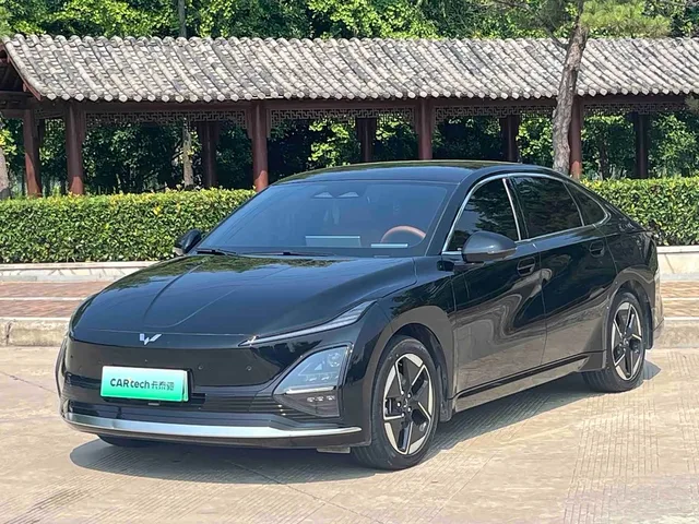 Wuling Starlight, 2025 — фото автомобиля из Китая