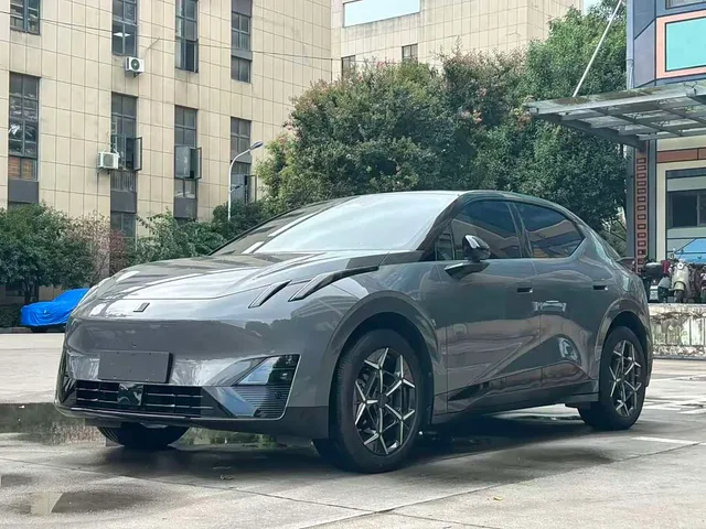 Lynk & Co Z20, 2024 — фото автомобиля из Китая