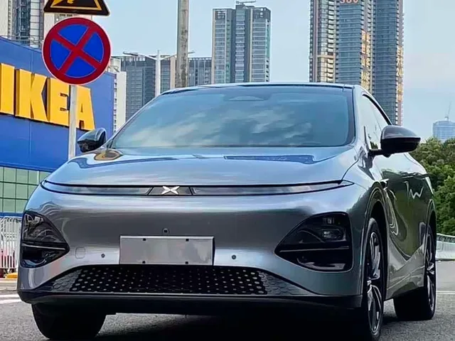 Xpeng G6, 2023 — фото автомобиля из Китая