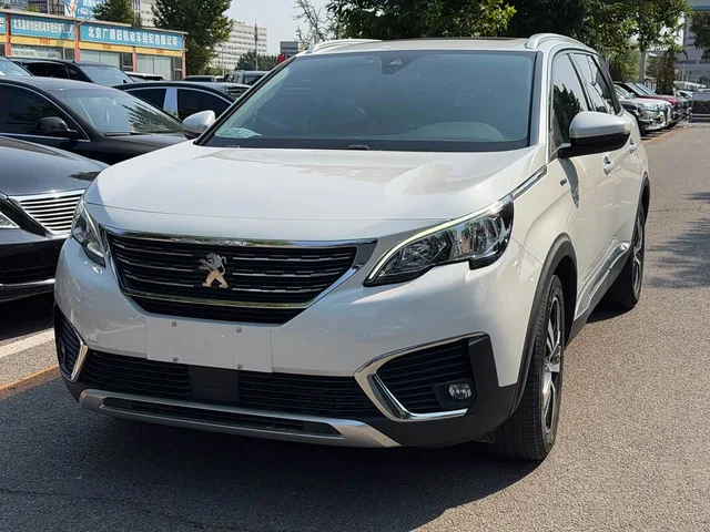 Peugeot 5008, 2017 — фото автомобиля из Китая