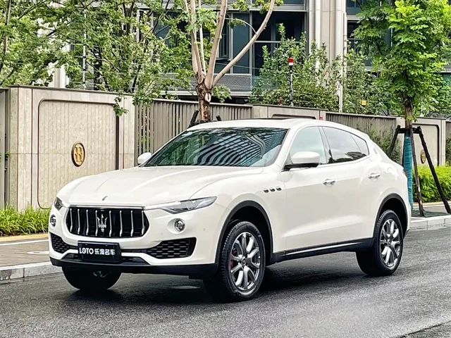 Maserati Levante, 2021 — фото автомобиля из Китая