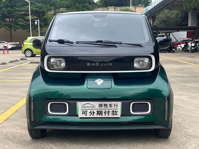 Wuling KiWi EV, 2022 — фото автомобиля из Китая